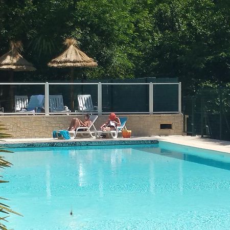 Camping Les Sources Saint-Jean-du-Gard Exteriör bild