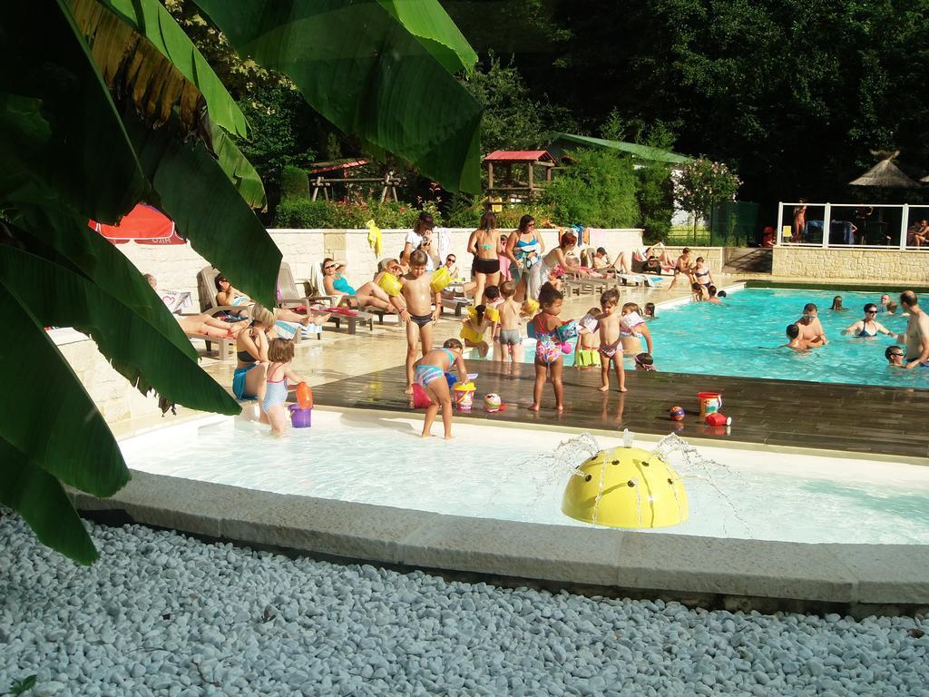 Camping Les Sources Saint-Jean-du-Gard Exteriör bild