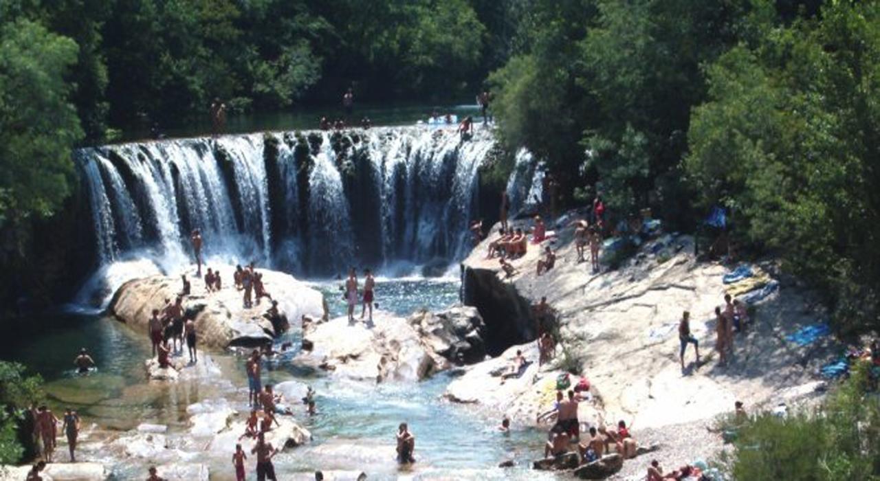 Camping Les Sources Saint-Jean-du-Gard Exteriör bild